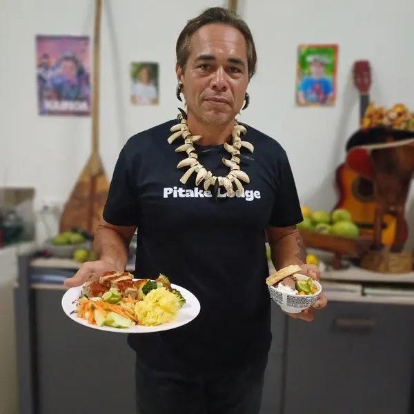 Tamatea, cuisinier de la Pension Pitake Lodge - Nuku Hiva